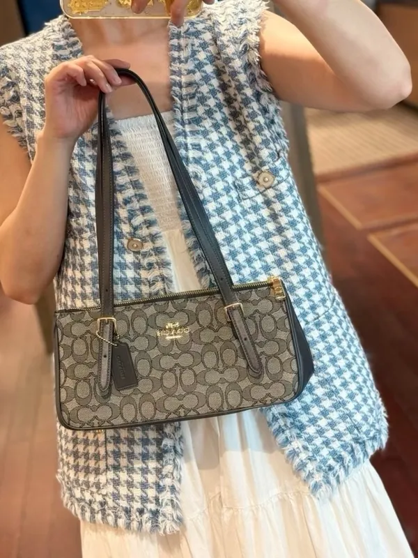 NWT Coach Asher Shoulder Bag In Signature Jacquard CBJ03 Gold/Navy/Midnight Navy - Image 8