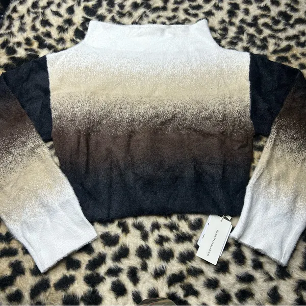 Commense Dawn Ombre Fuzzy Off The Shoulder Cropped Sweater XL NWT - Image 3