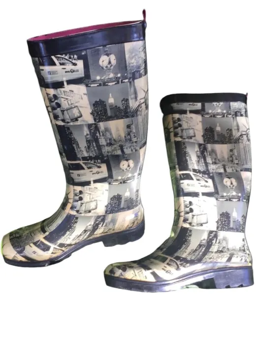 Women’s Photo-Print Rain Boots - Black & White City Scenes - Image 3