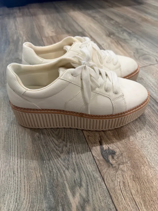 DV by Dolce Vita Platform Sneakers - Image 6