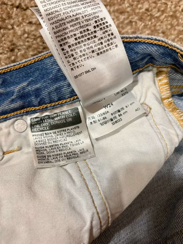Levi’s 501 Denim Shorts - Image 4