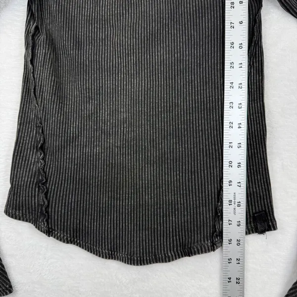 We The Free Free People Black Ribbed Bell Sleeve Top Button Cuff‎ Size M - Image 4