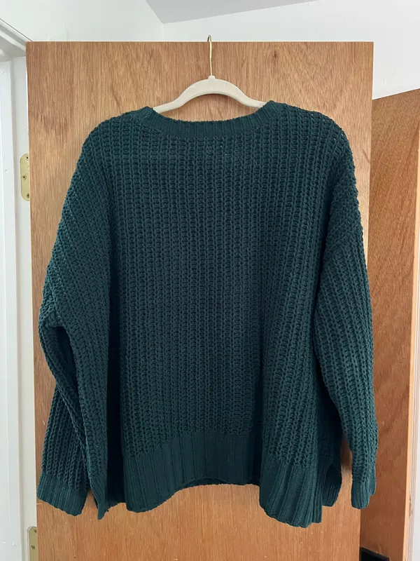 American Eagle Oversized Cable Knit Sweater - Image 7