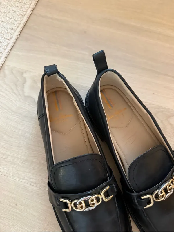 Sam Edelman Black Leather Loafers with Gold Hardware - Image 2