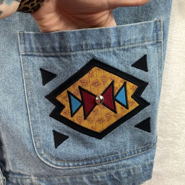 Vintage S Small Denim Jacket‎ Southwest Boho Aztec Embroidered Oversized USA - Image 4