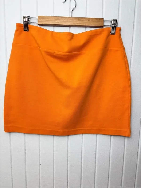 kenzie Vibrant Orange‎ Mini Skirt Size L - Image 3