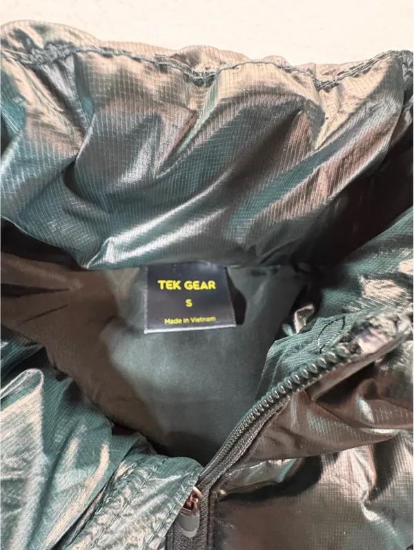 Tek Gear Women’s Small Puffer Vest Dark Green Full Zip Fleece Side Panels - Image 4