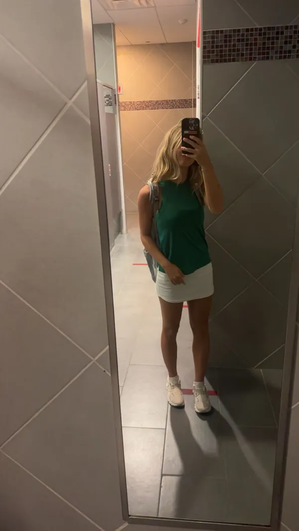 Lululemon Ribbed Tank - Image 3