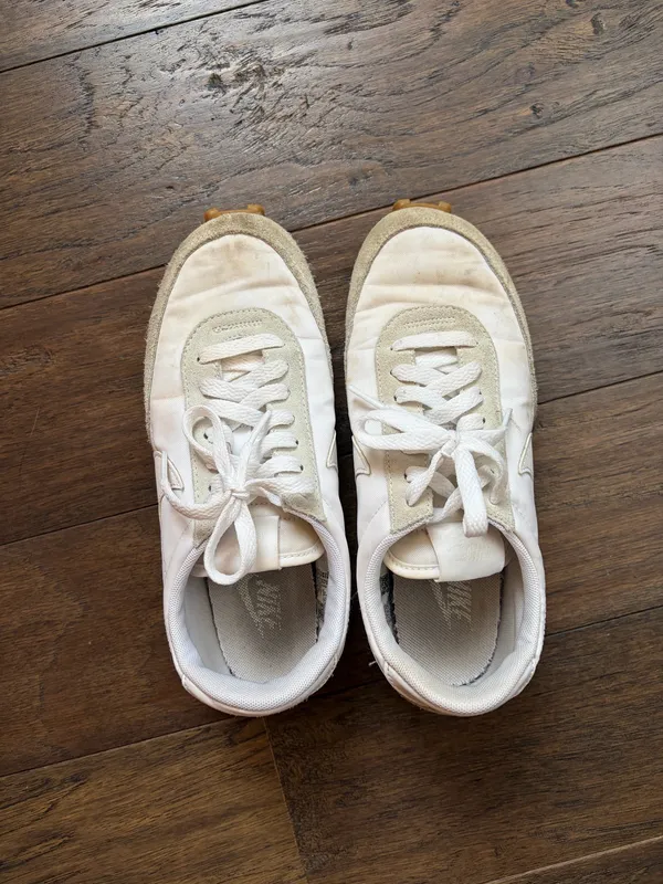 Nike Sneakers - Image 2