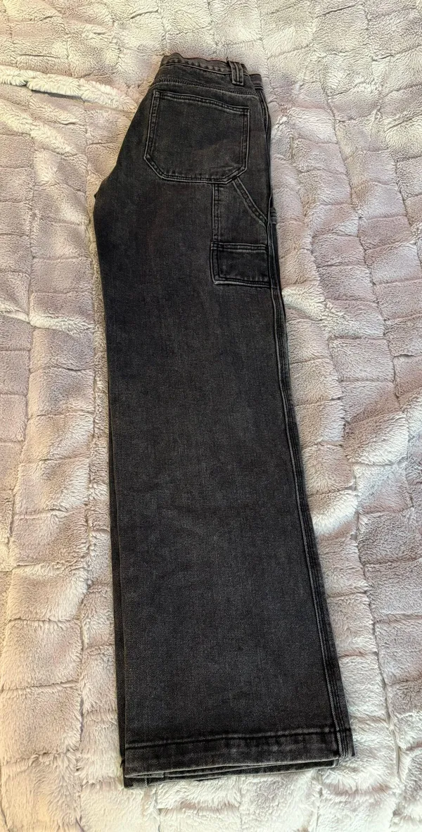 Brandy Melville Jeans And Cargos - Image 4