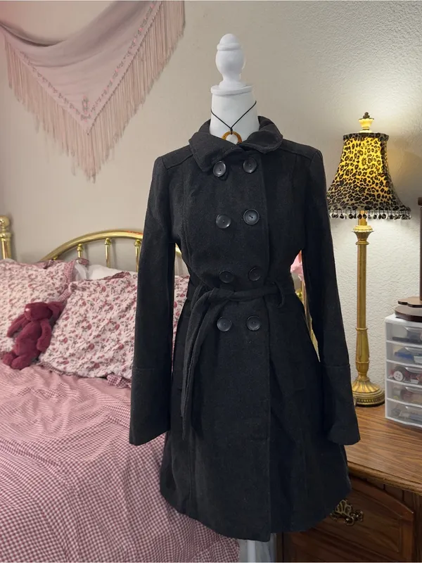 Y2K Dark Gray Double-Breasted Peacoat with Belt - Image 9