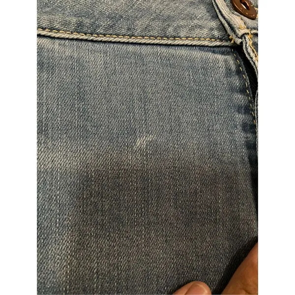 Arizona Jeans Light Wash Cuffed Denim Jean Shorts Size 15 - Image 3