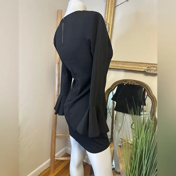 Blush Boutique Black Mini Bell Sleeve Dress Medium - Image 4