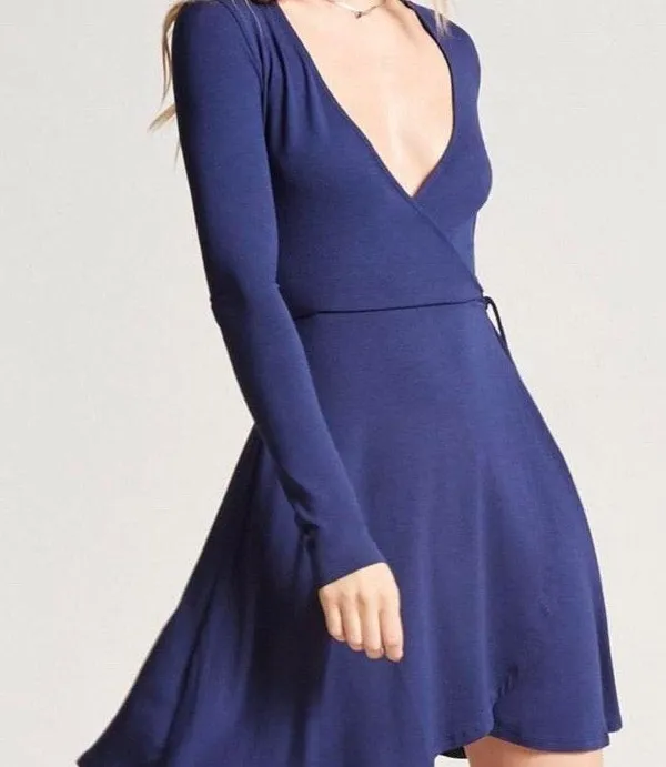 Forever 21 NWOT Blue Wrap Dress - Image 3
