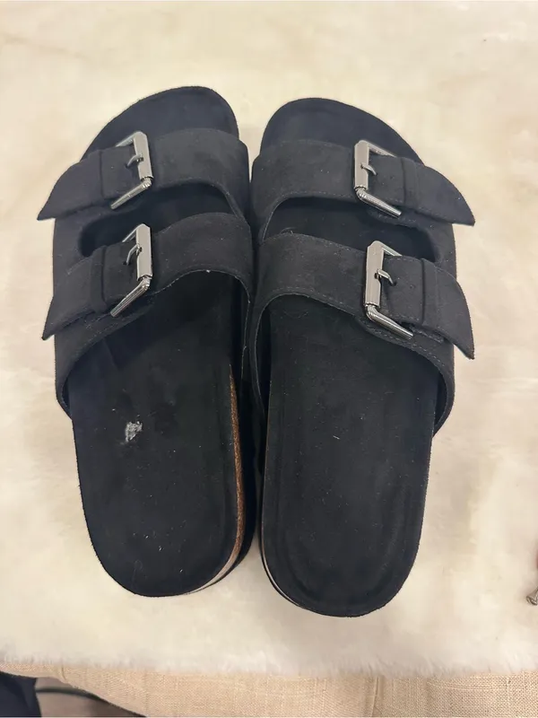 Nordstrom Black Platform Buckle Sandals with Stud Trim Size 8.5 - Image 5