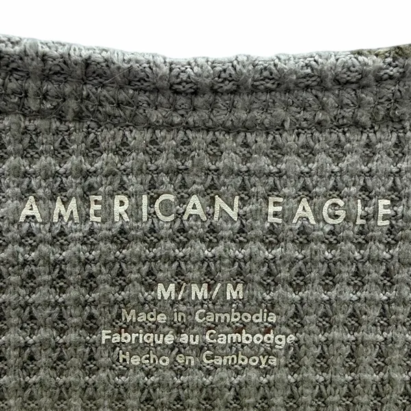 American Eagle Waffle Knit Thermal Green Camouflage V Neck Top Womens Medium - Image 8