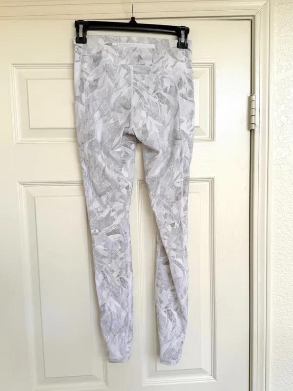Lululemon Speed Up‎ Tight 28” Jasmine White Gray Size 4 - Image 7
