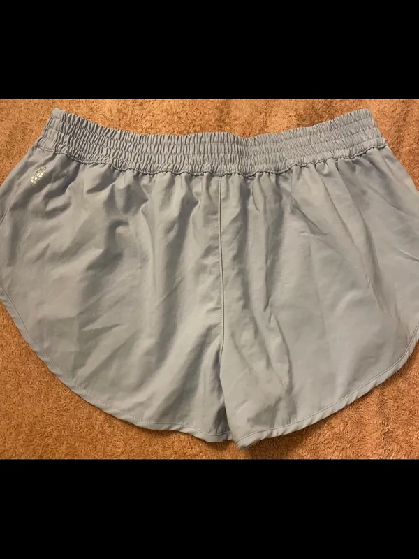 Free People movement easy does it shorts. Size large - Image 4
