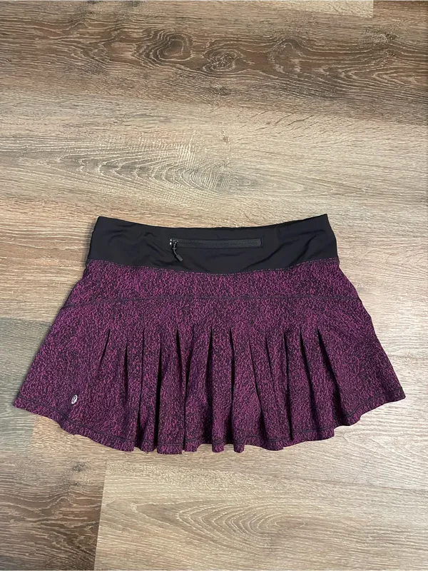 lululemon athletica Purple Mini Skirt Circuit Breaker Skirt Size 4 - Image 4