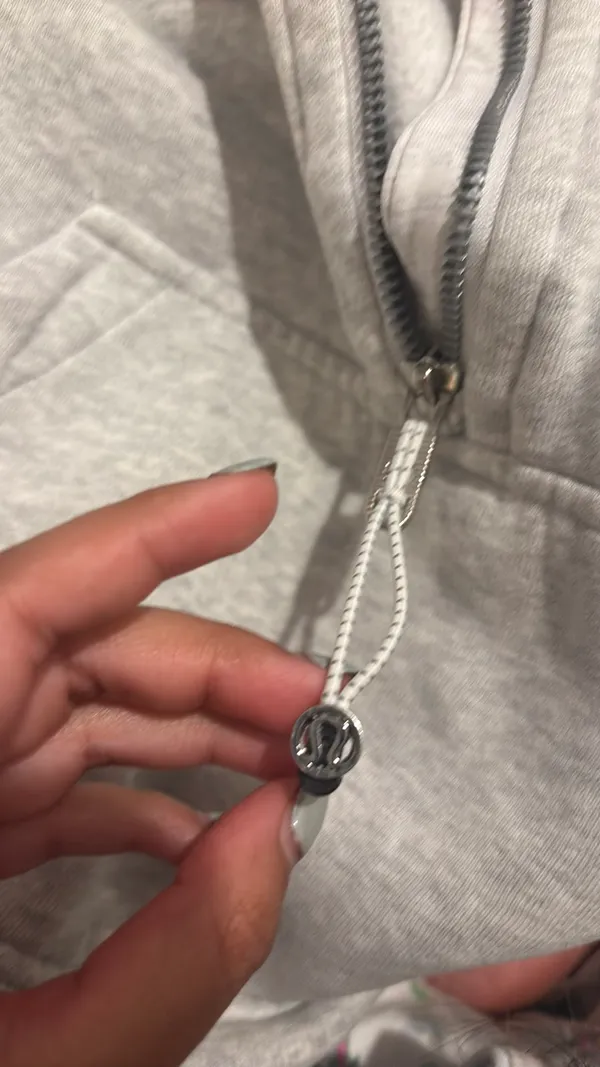 Lululemon Scuba Hoodie - Image 6