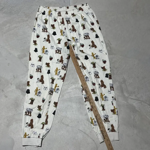 Disney Pajama Bottoms Men's SZ M AOP Star Wars Loungewear Pants Yoda Chewy - Image 6