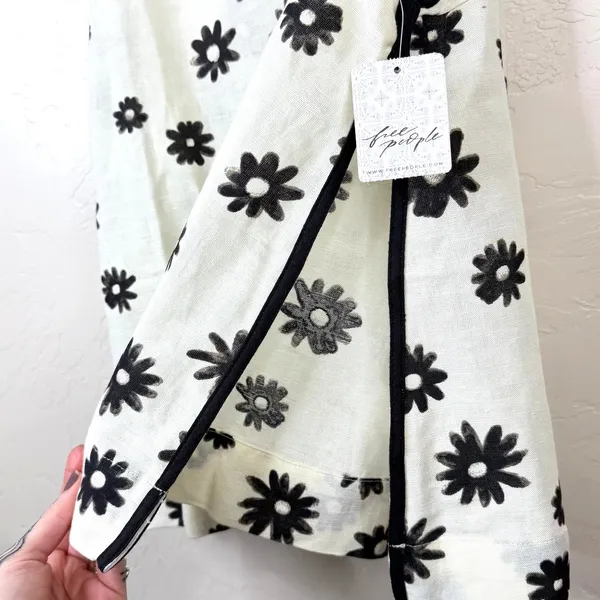 NEW Free People Groovy Daisy Black Floral Cotton Linen 2 Piece Casual Set Size 0 - Image 6