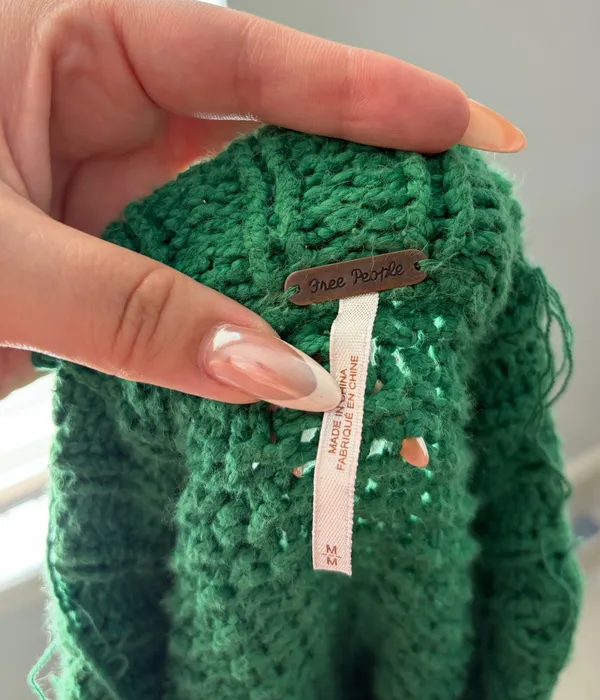 Free People cutting edge cable cropped sweater - Image 3