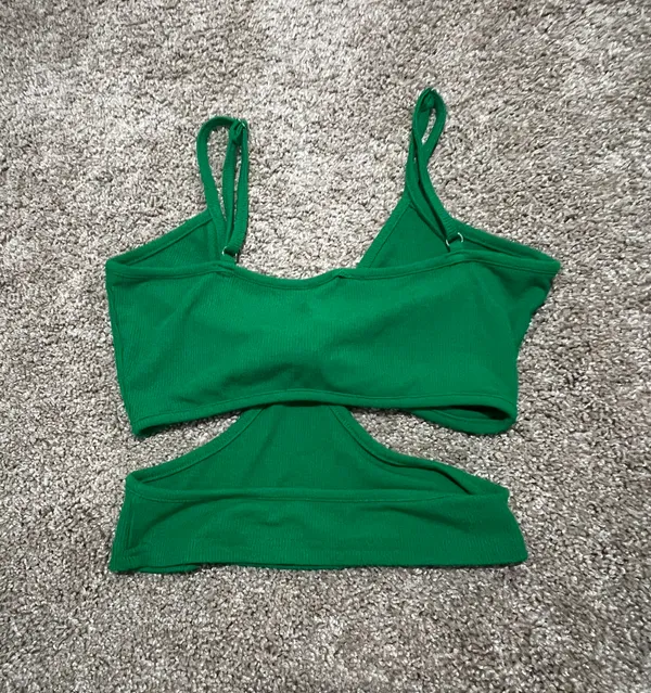 Amazon Green Top - Image 4
