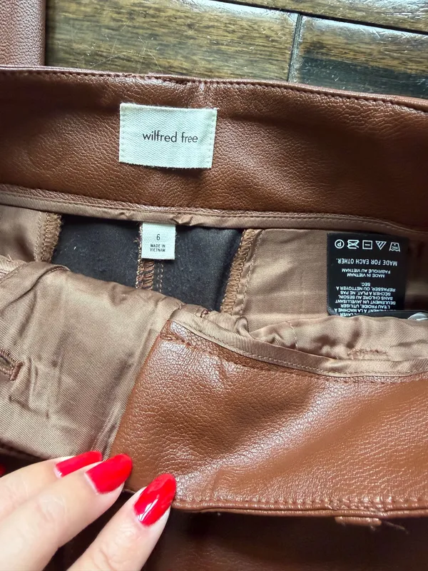 Aritzia Wilfred Free Faux Leather Pants - Image 6