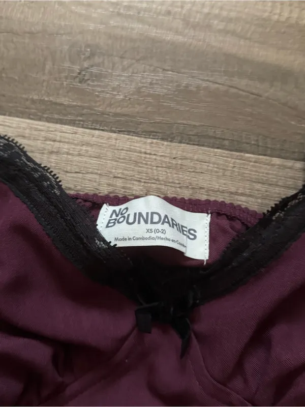 No Boundaries Women's Burgundy Lace-Trim Cami - Image 2
