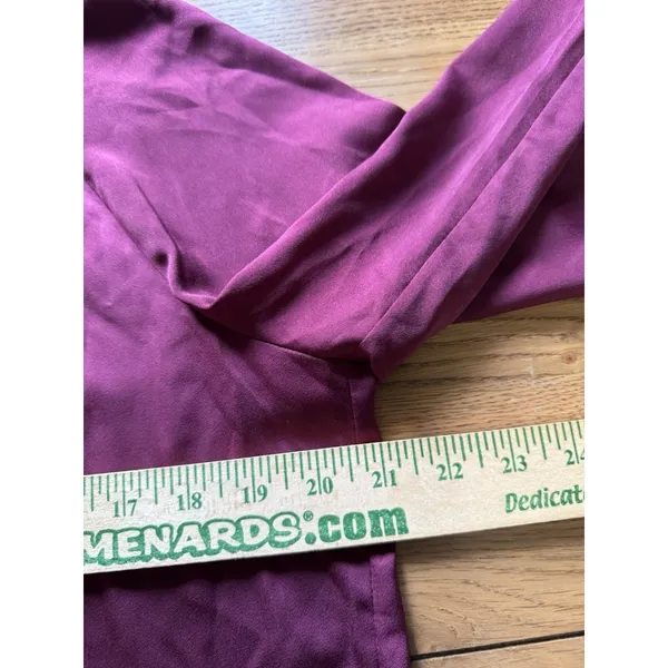 J.Crew Women Size Medium Long Sleeve Top‎ Satin Feel Lightweight Business Casual - Image 5