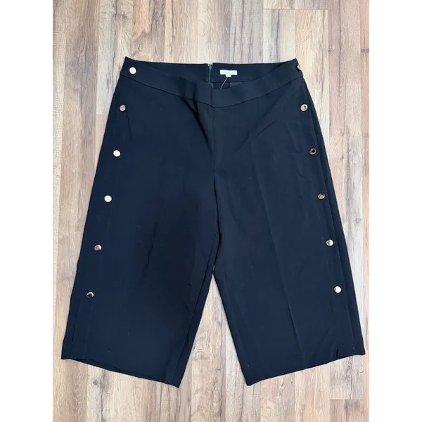 LOFT Plus Black Wide Leg Cropped Pants Side Button Detail‎ Size 18 NWT - Image 2