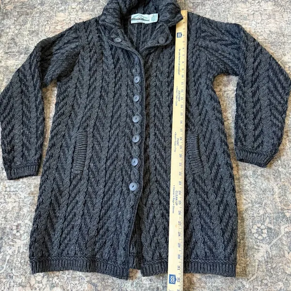 Aran Crafts Ireland 100% Merino Wool Cable Knit Button Cardigan Gray Large - Image 5
