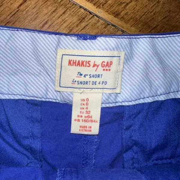 Khakis by Gap the 4” bright blue flat front chino shorts - Image 2