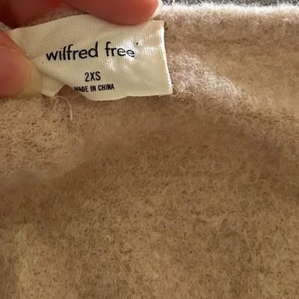 Aritzia Wilfred Relaxed V-Neck Sweater Beige pink XXS - Image 3