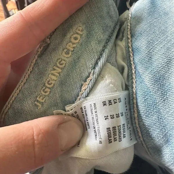 American Eagle light wash distressed normcore 20 crop jeggings - Image 3