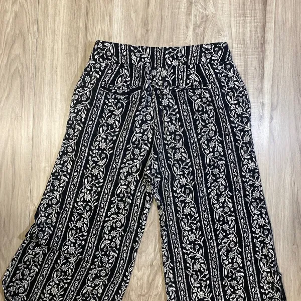Abercrombie & Fitch Bohemian Floral Pattern Flare Leg - 0 - Image 5