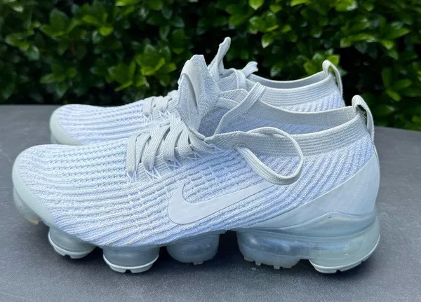 Nike Air Vapor Max 3.0 White/Pure Platinum/ Metallic Silver Women’s Size 8.5 - Image 3