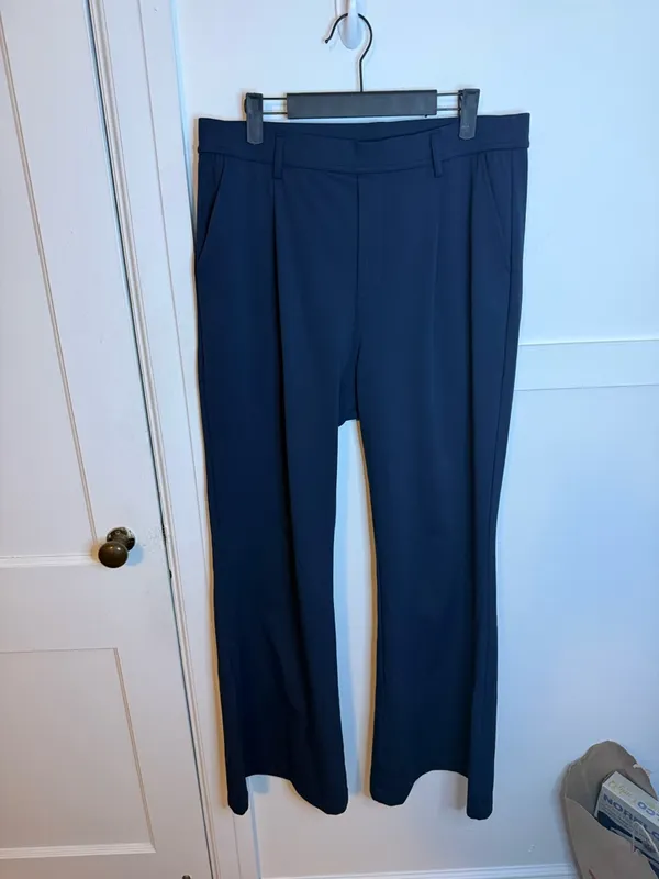 Halara DayStretch Navy Blue High Waisted Pocket Work Flare Pants - Image 5