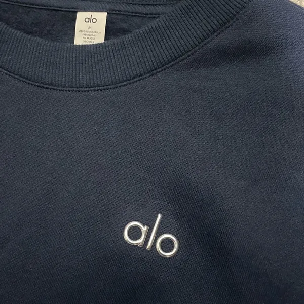 Alo Yoga NWOT Accolade Crew Neck Pullover Sweatshirt Navy Size M Oversized - Image 6