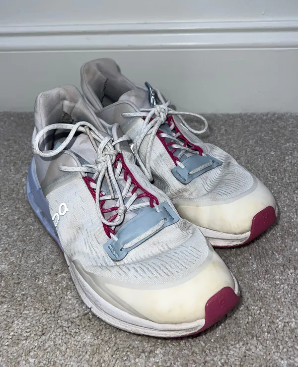 On Cloud Running Shoes - Image 2