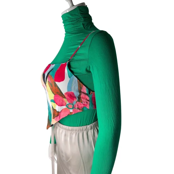 Forever‎ 21 Abstract Print Halter Neck Crop Top Size M - Image 12