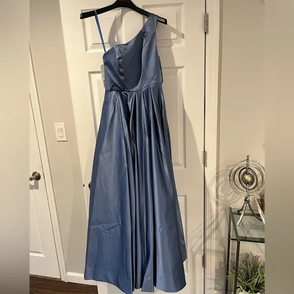 NEW! HEBEOS A-Line/Princess Satin Ruffles One-Shoulder Floor-Length Dress size 4 - Image 3