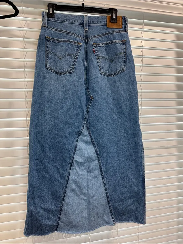Levi’s Classic Blue Denim skirt - Blue - Image 3