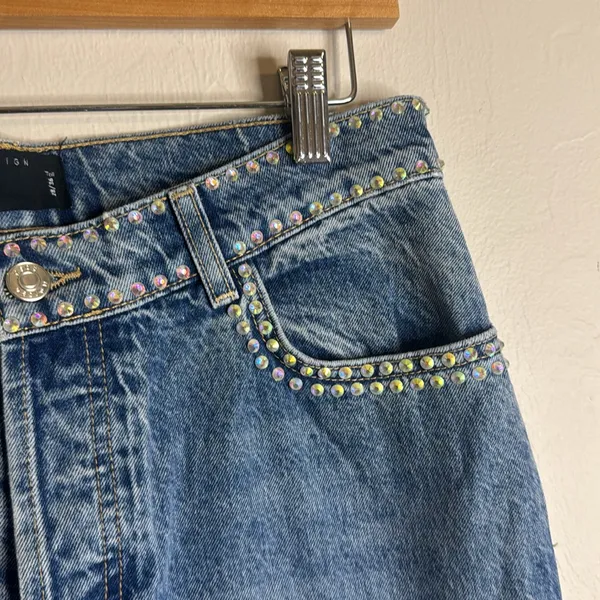 ASOS design Women's Blue Jeans‎ with Studded gem Details size 28 cute spring - Image 4