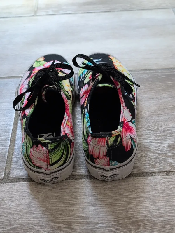 Vans Authentic Hawaiian Print Sneakers W9/M 7.5| Vans Authentic Shoes - Image 5