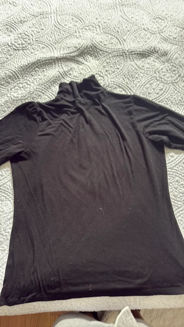 Black long sleeve shirt - Image 2