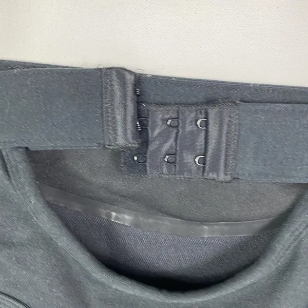 Fabletics Sports Bra Womens Small Black Racerback Hook Closure‎ Workout Gym Yoga - Image 7