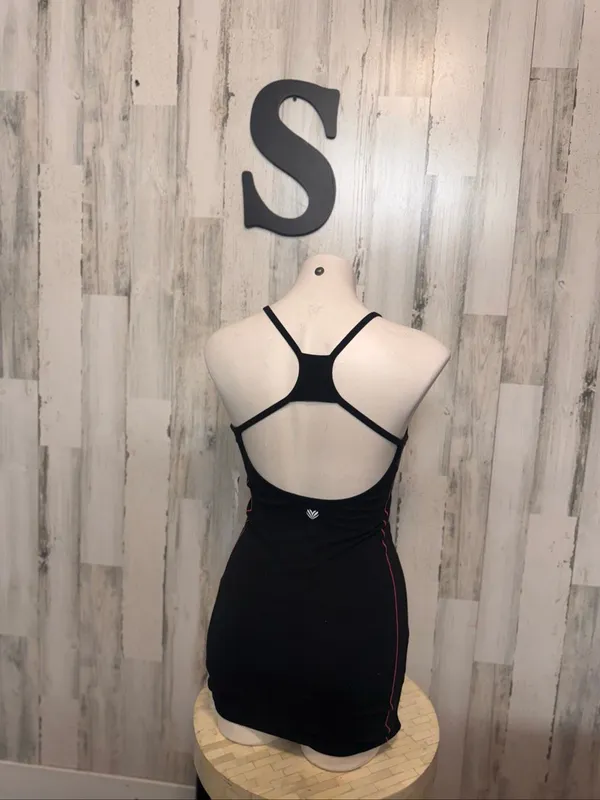 Forever 21 Open Back Workout Active Dress with Built-In Shorts Womens Small Blac - Image 3