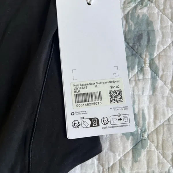 Lululemon Wundermost Ultra-Soft Nulu Square-Neck Sleeveless Bodysuit Black M - Image 12